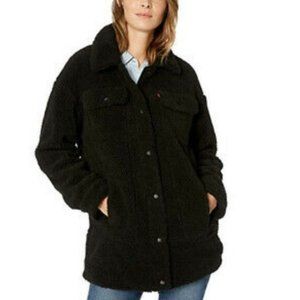 NWOT Levi's Women's Black Oversized Sherpa Trucker Teddy Jacket Size Small